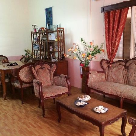 Ysabelle Mansion Bed and Breakfast Puerto Princesa Buitenkant foto