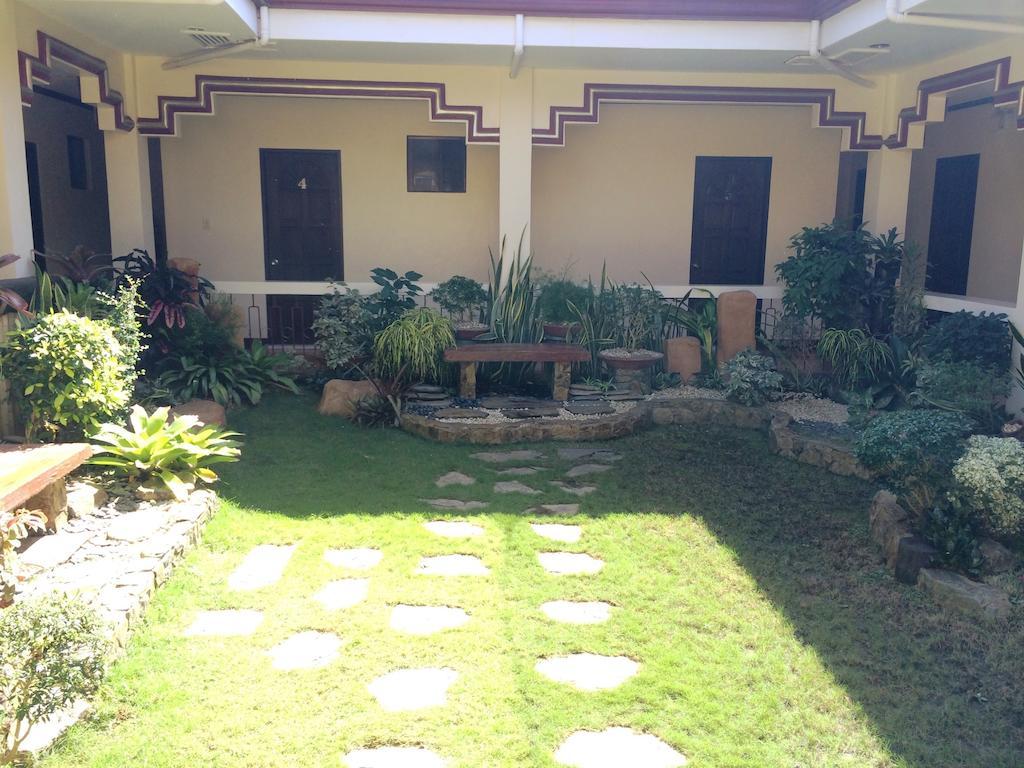 Ysabelle Mansion Bed and Breakfast Puerto Princesa Buitenkant foto