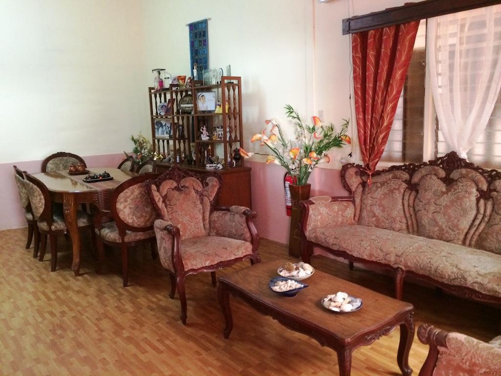 Ysabelle Mansion Bed and Breakfast Puerto Princesa Buitenkant foto