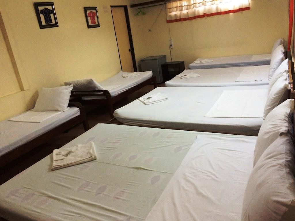 Ysabelle Mansion Bed and Breakfast Puerto Princesa Buitenkant foto