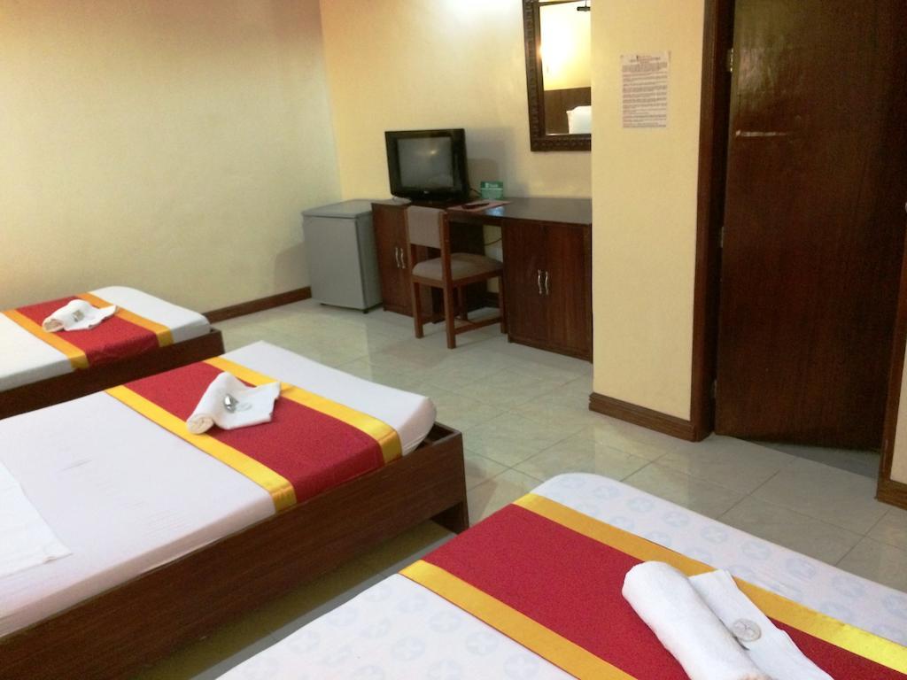 Ysabelle Mansion Bed and Breakfast Puerto Princesa Buitenkant foto