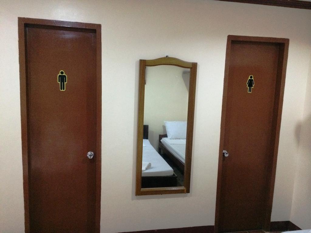 Ysabelle Mansion Bed and Breakfast Puerto Princesa Buitenkant foto