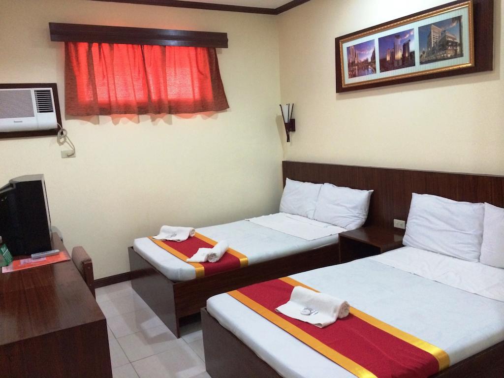 Ysabelle Mansion Bed and Breakfast Puerto Princesa Buitenkant foto