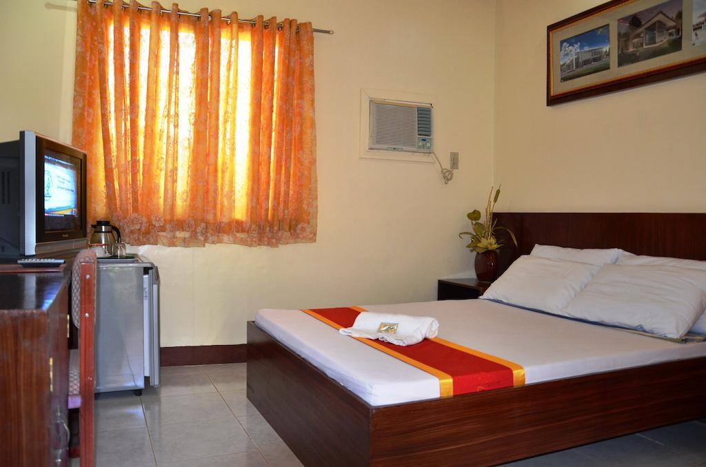 Ysabelle Mansion Bed and Breakfast Puerto Princesa Kamer foto